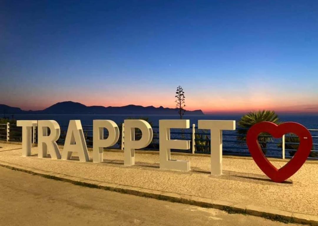 Casa Vacanza Da Mirella E Peppe Трапето Екстериор снимка